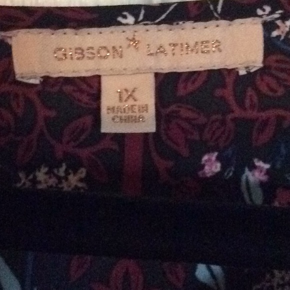 Gibson Latimer Blouse - Picture 2 of 7